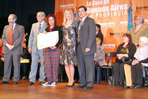 Ana Lindner distinguida